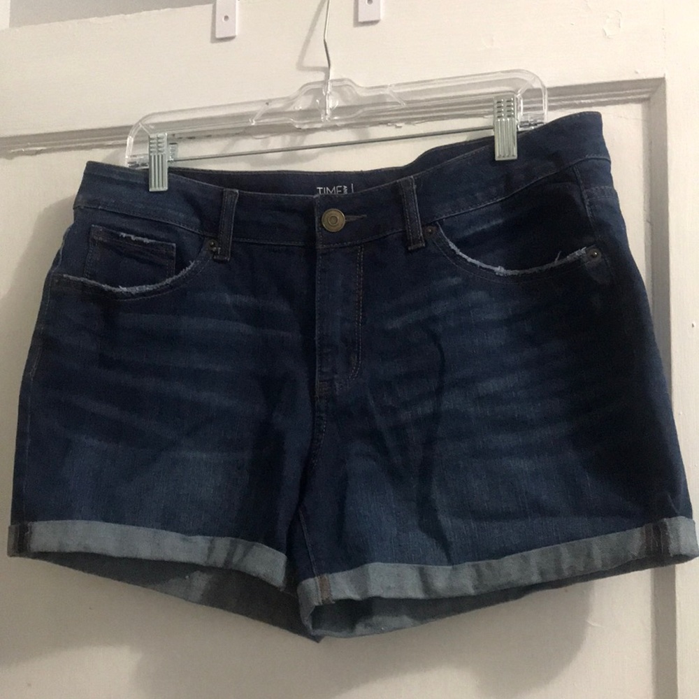 Cute 4-inch inseam jean shorts, size 14. Classic summer staple! Only worn twice.